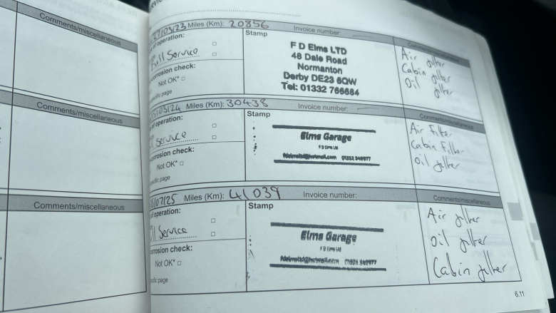 Renault Clio 1.0 TCe 100 Iconic 5dr Petrol Hatchback